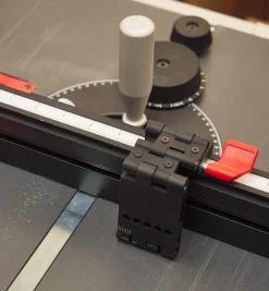 Lee Valley SawStop Revolution Miter Gauge