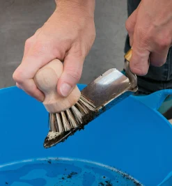 Lee Valley Scouring Brush