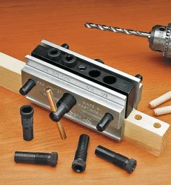 Lee Valley Self-Centering Dowelling Jig