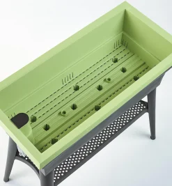 Lee Valley Self-Watering Raised Planter