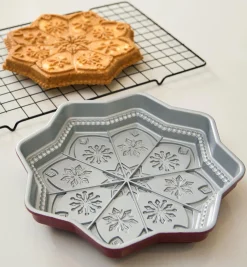 Lee Valley Snowflake Shortbread Pan