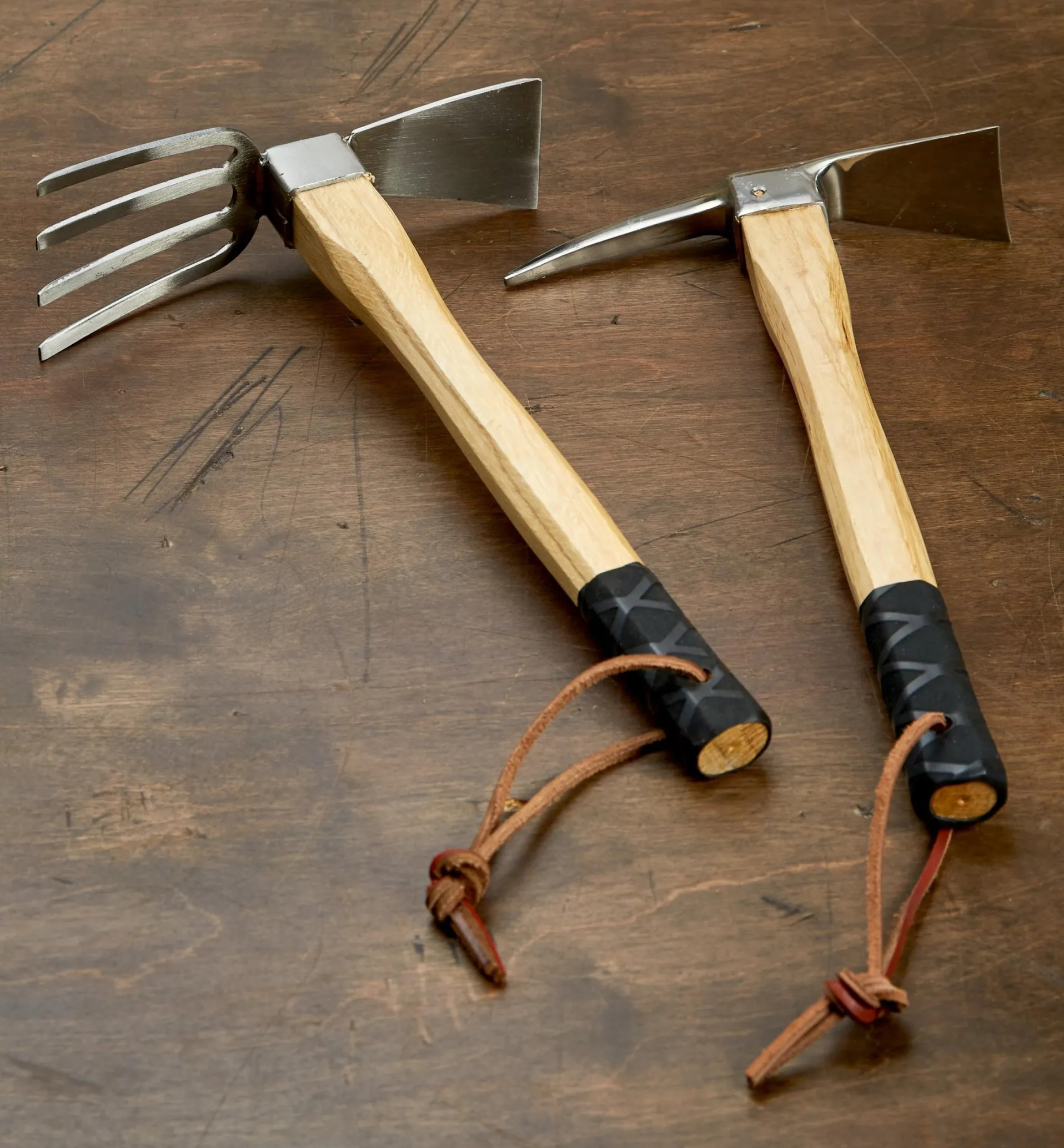 Lee Valley Stainless-Steel Cultivator & Pick Mattocks Set