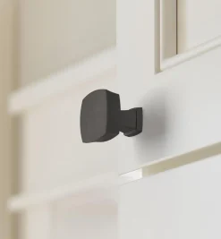 Lee Valley Stature Square Knob