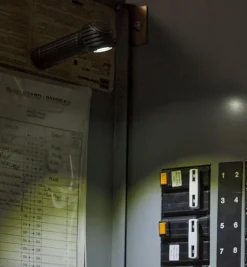 Lee Valley Suprabeam M6XR Flashlight/Headlamp