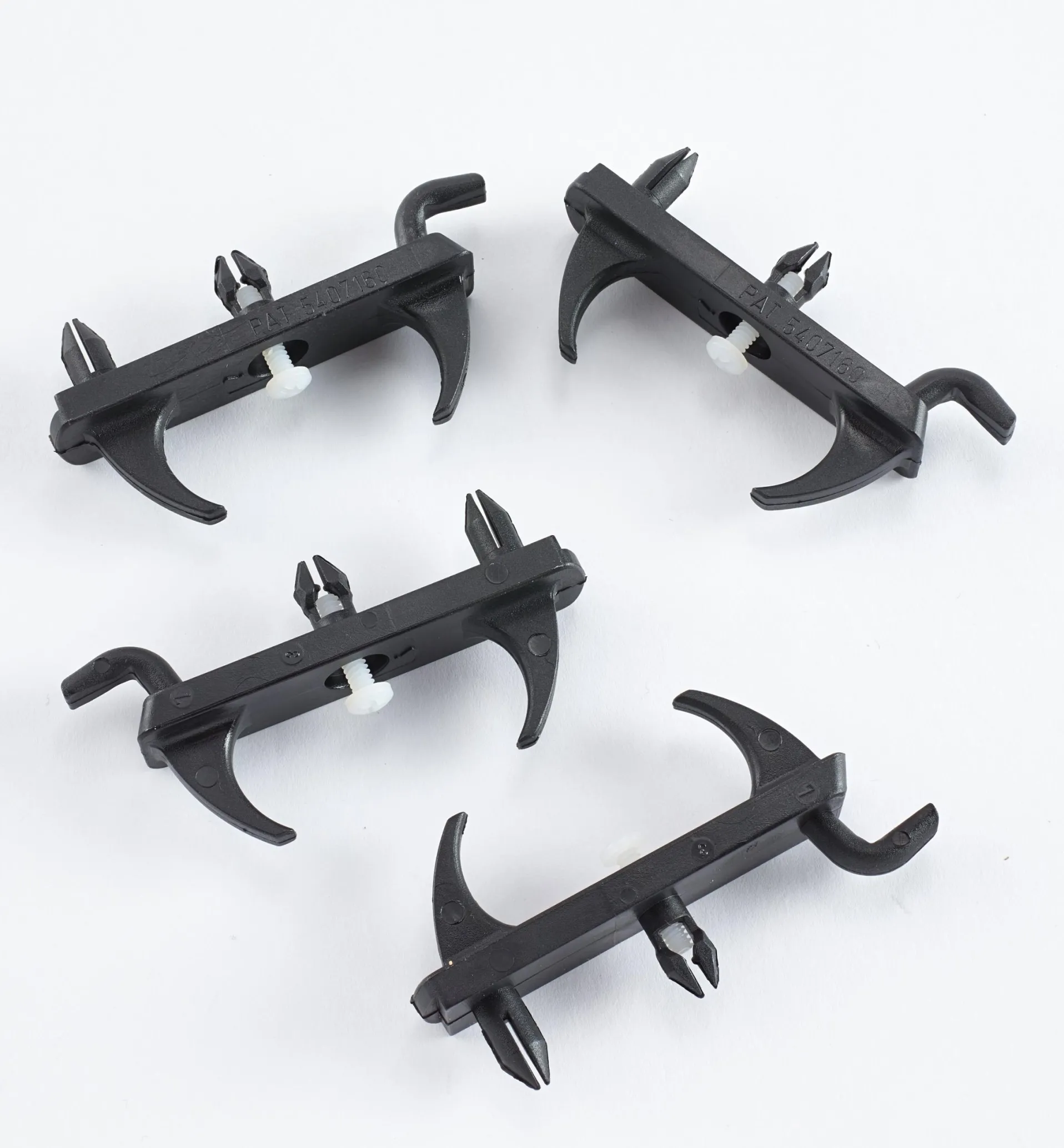 Lee Valley Talon Pliers Holder