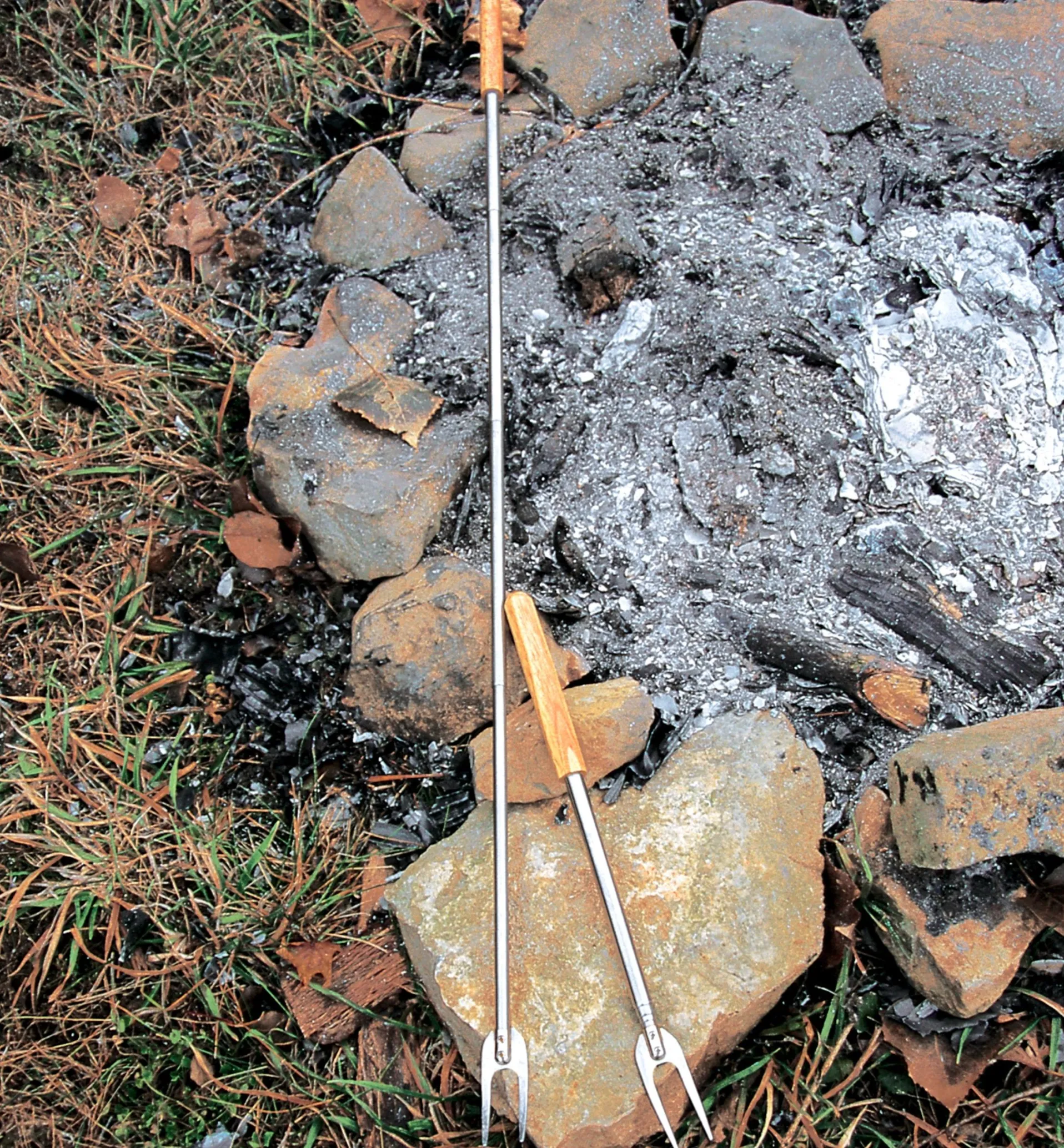 Lee Valley Telescoping Campfire Fork
