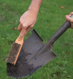 Lee Valley Toolshed Brush