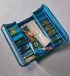 Lee Valley Toyo Large Cantilevered Toolbox