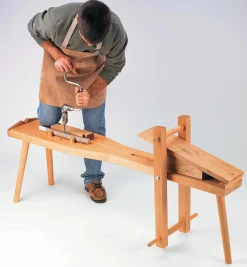 Lee Valley Traditional English Shaving Horse Plan