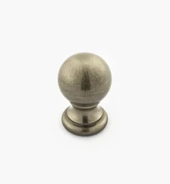 Lee Valley Turned Brass Ball Knobs