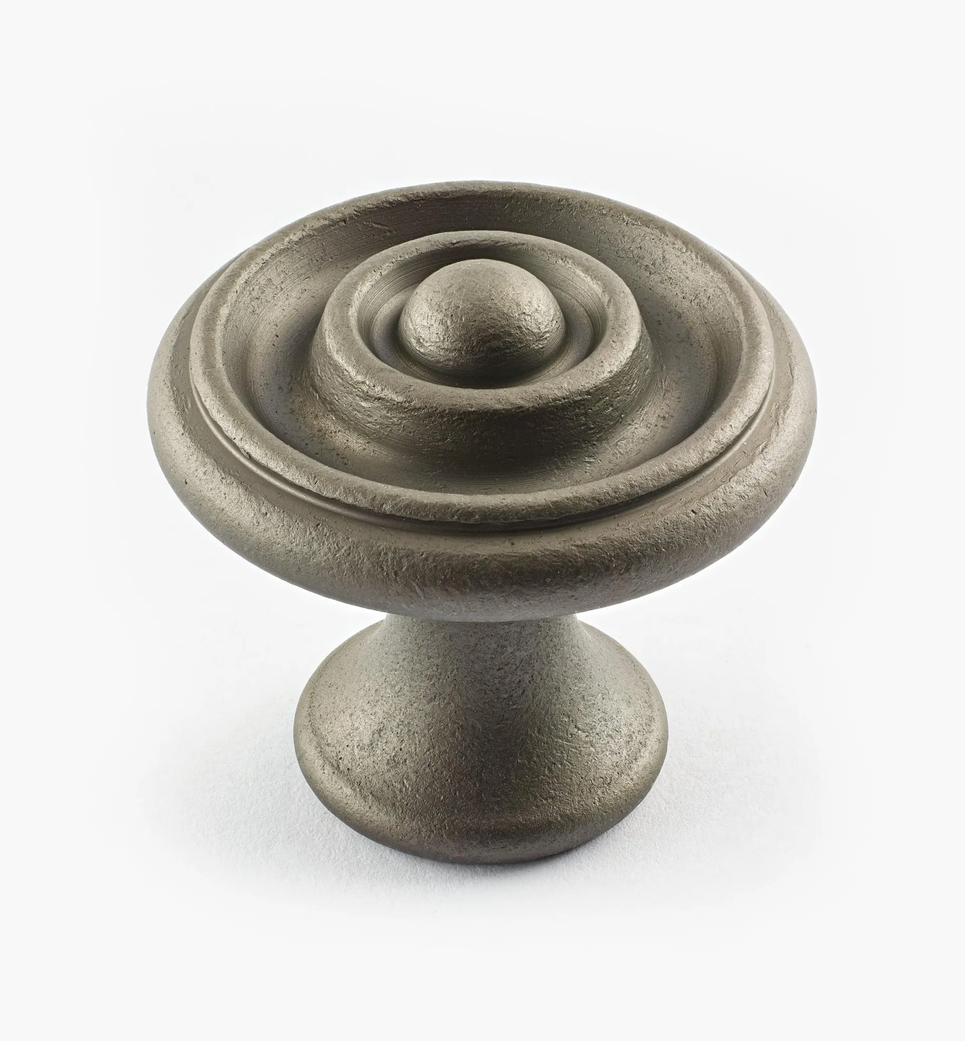 Lee Valley Turned Brass Raised Knobs