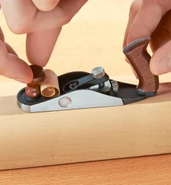 Lee Valley Veritas Miniature Bench Plane