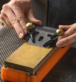 Lee Valley Veritas Short-Blade Honing Guide