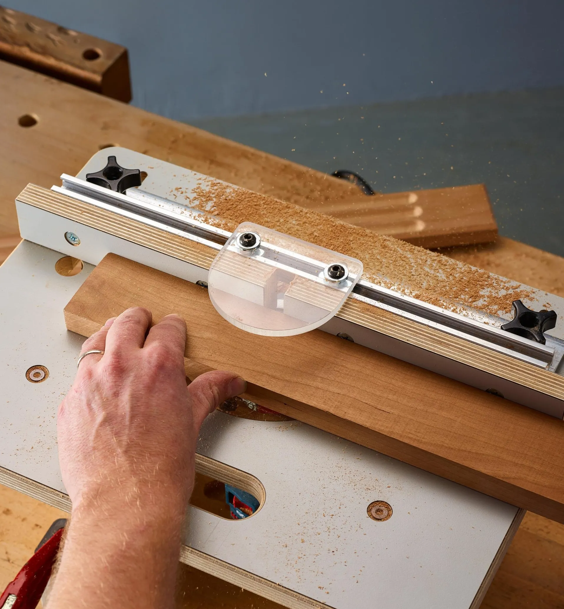 Lee Valley Veritas Table Fence For Compact Routers