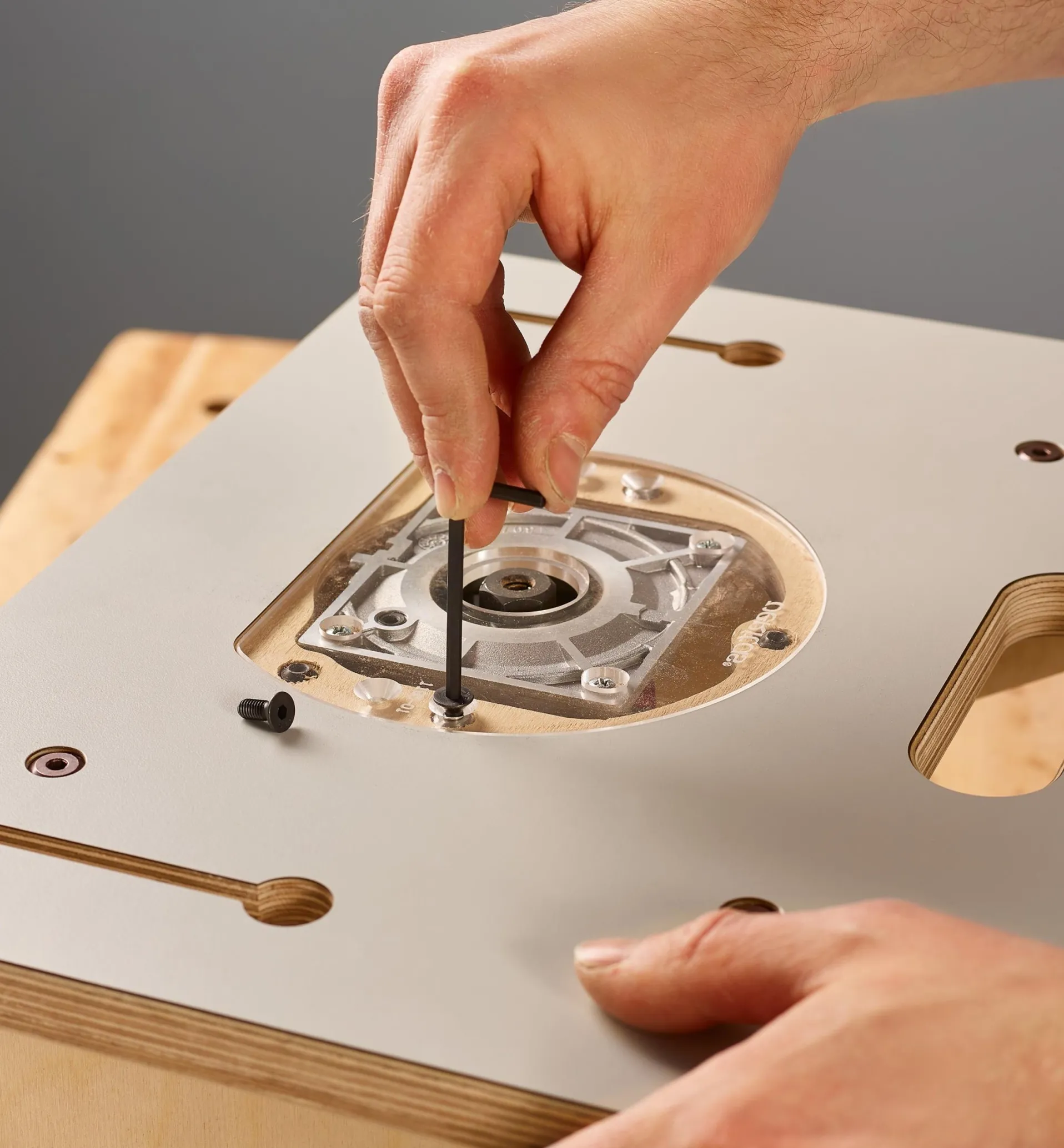 Lee Valley Veritas Table For Compact Routers