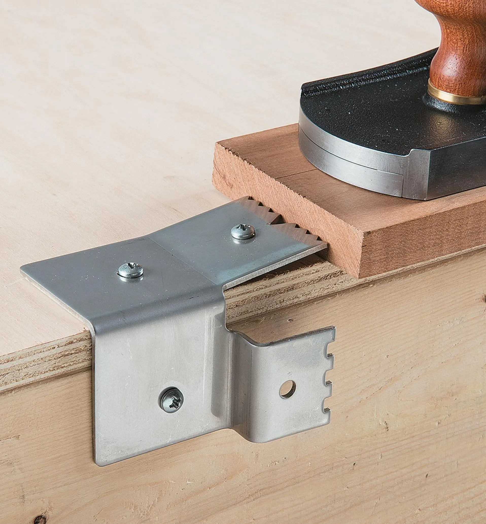 Lee Valley Whipple Hook