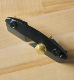 Lee Valley Wide-Blade Conversion Kit For Veritas Right-Hand Small Plow Plane