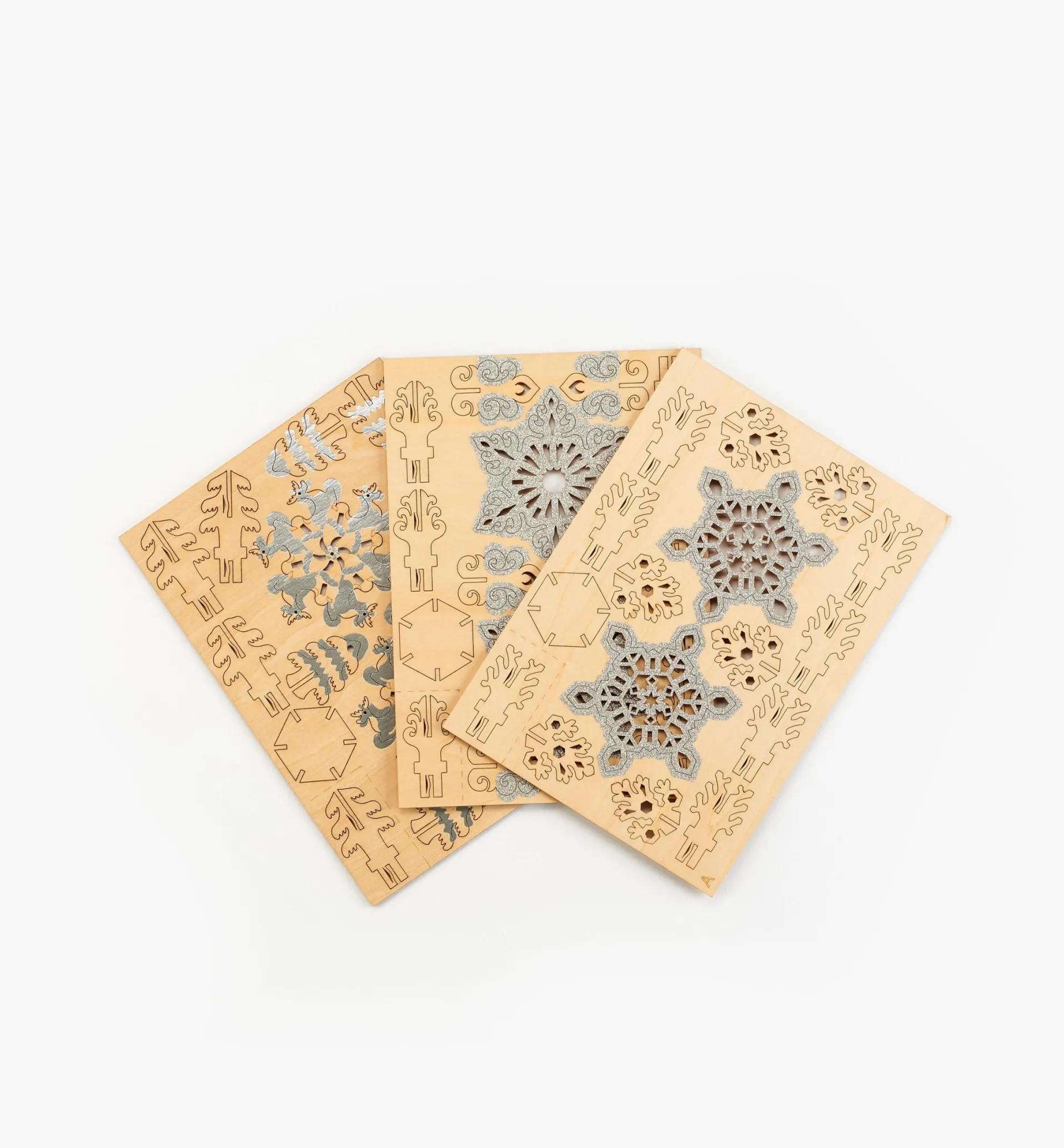 Lee Valley Wooden Snowflake Ornaments Kit