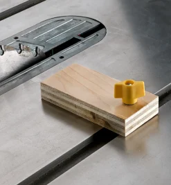 Lee Valley Zeroplay Miter-Slot Slider Bars